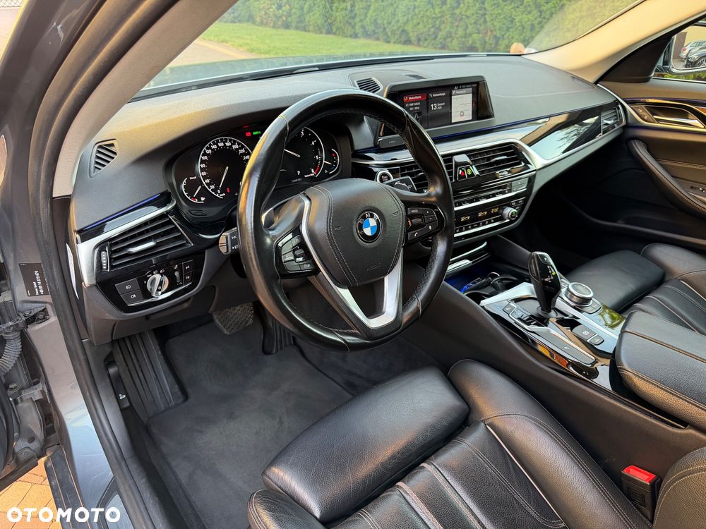 BMW Seria 5 520d Sport Line sport - 22