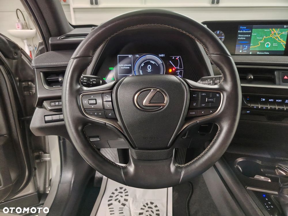Lexus UX 250h Elegance 2WD - 32