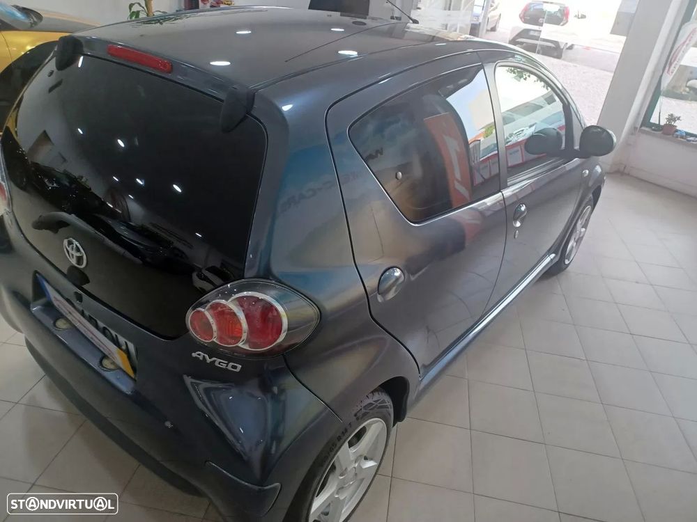Toyota Aygo 1.0 Power Pack+AC+JLL - 8