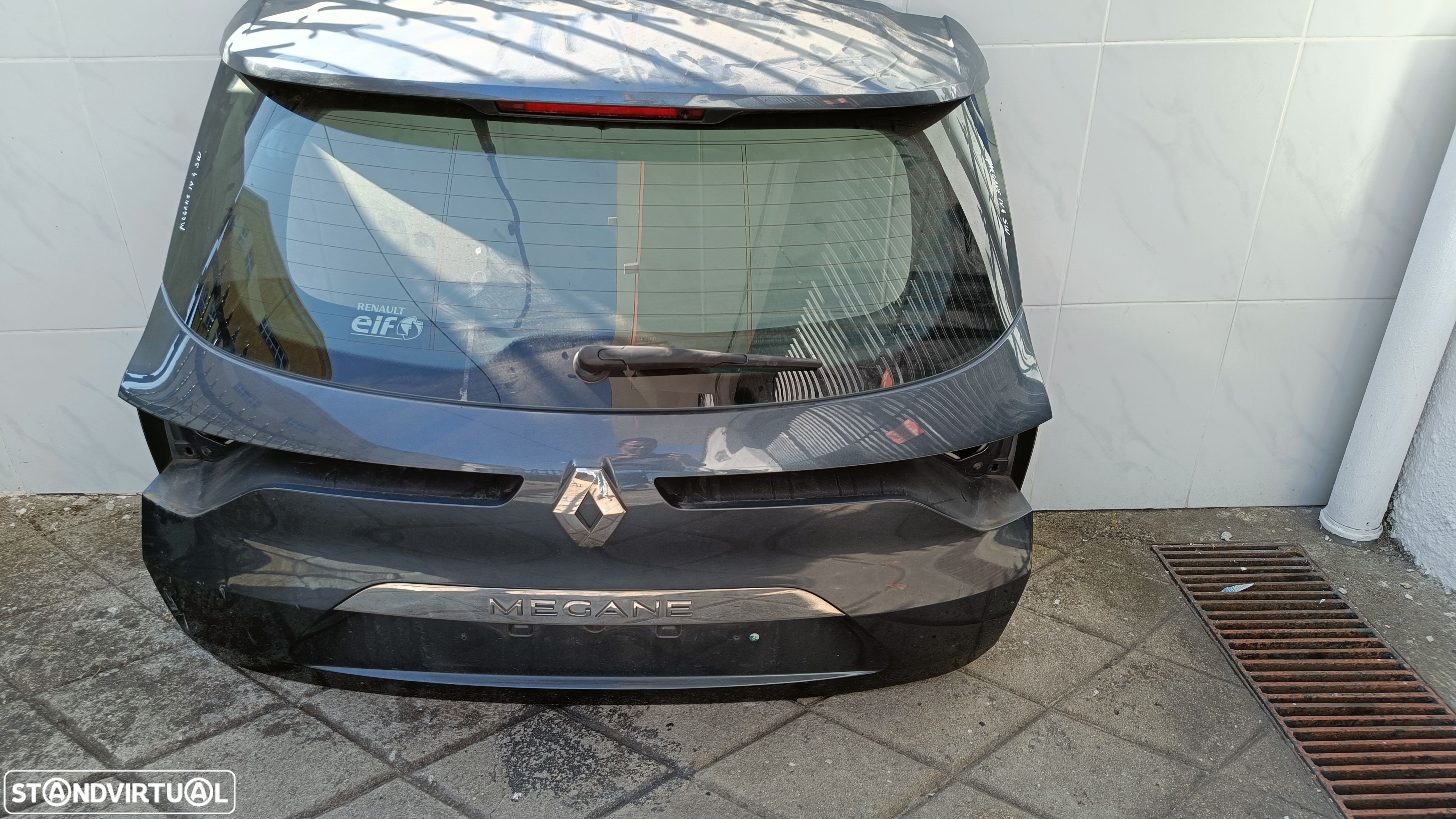 tampa mala Renault Megane IV 4 carrinha 2016 - 1