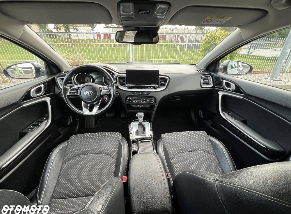 Kia XCeed - 35