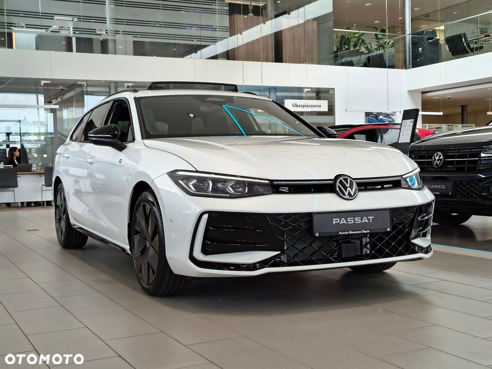 Volkswagen Passat Variant 2.0 TSI R-Line Plus DSG - 2