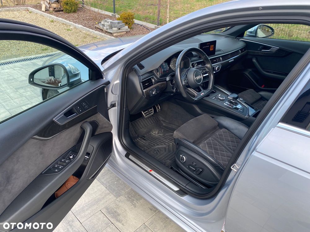 Audi S4 Limousine - 8