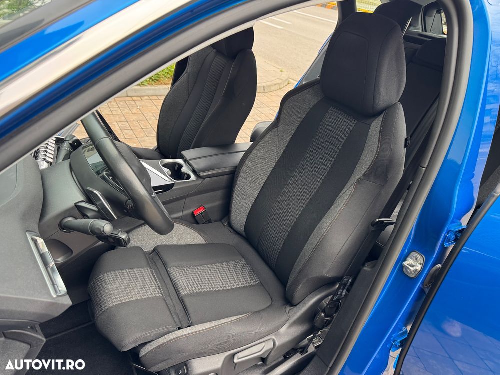 Peugeot 3008 PureTech 130 Stop & Start GPF EAT8 Allure - 17