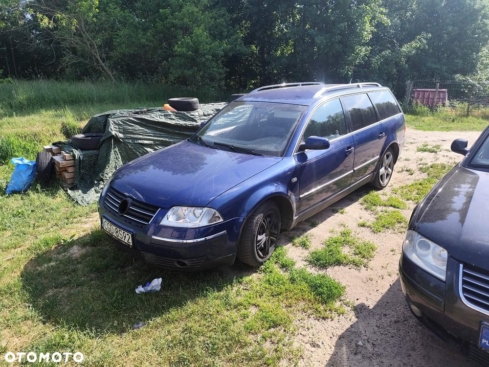 Volkswagen Passat 1.9 TDI Highline - 1