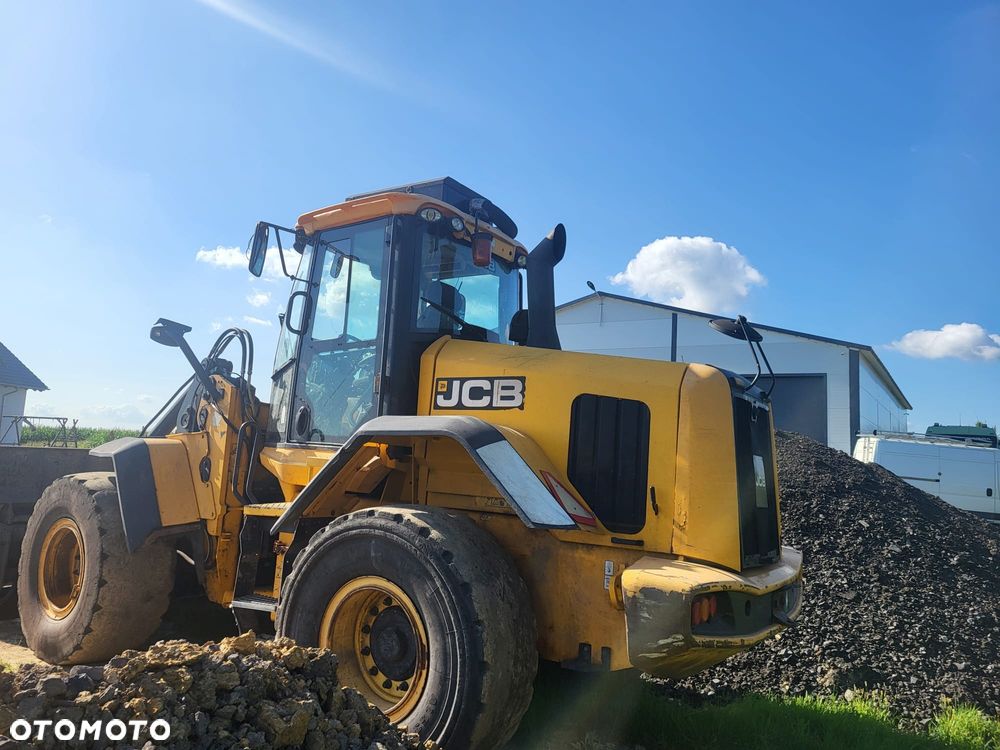 JCB 437 - 3