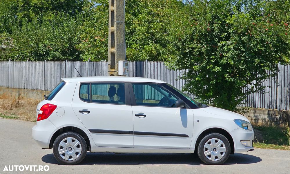 Skoda Fabia 1.2 HTP Fresh - 10
