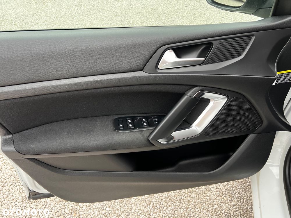 Peugeot 308 BlueHDi 150 Stop & Start Allure - 16