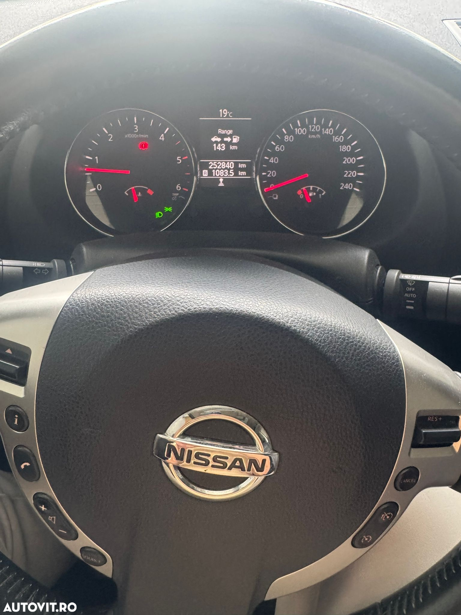 Nissan Qashqai 1.7 dCi ACENTA - 8