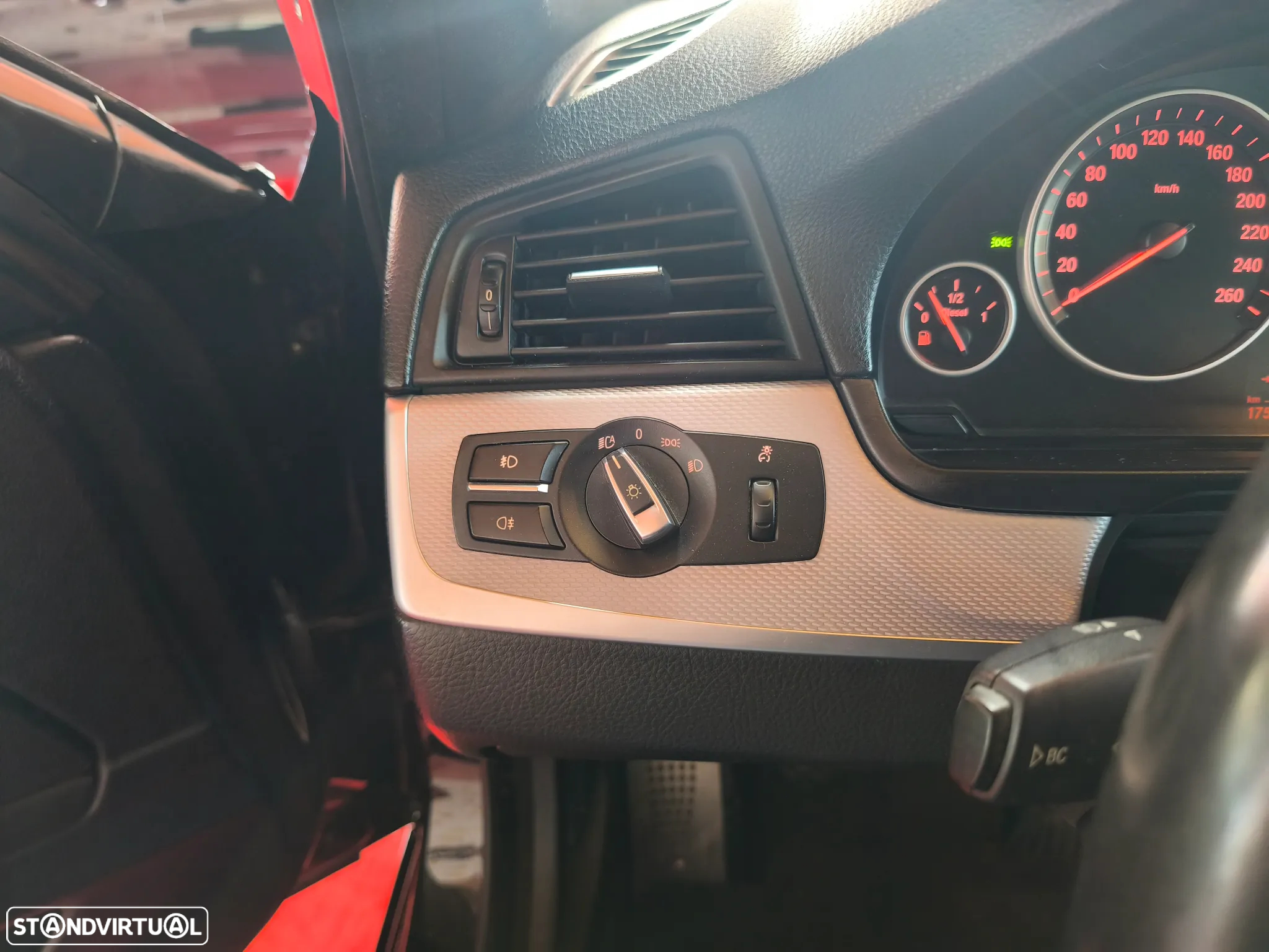 BMW 520 d Pack M - 17