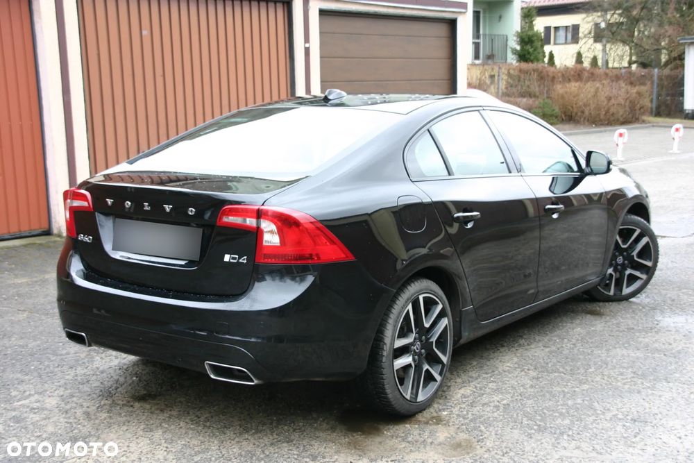 Volvo S60 D4 Drive-E Momentum - 10