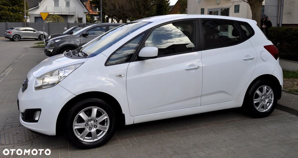 Kia Venga 1.4 CVVT Attract - 14