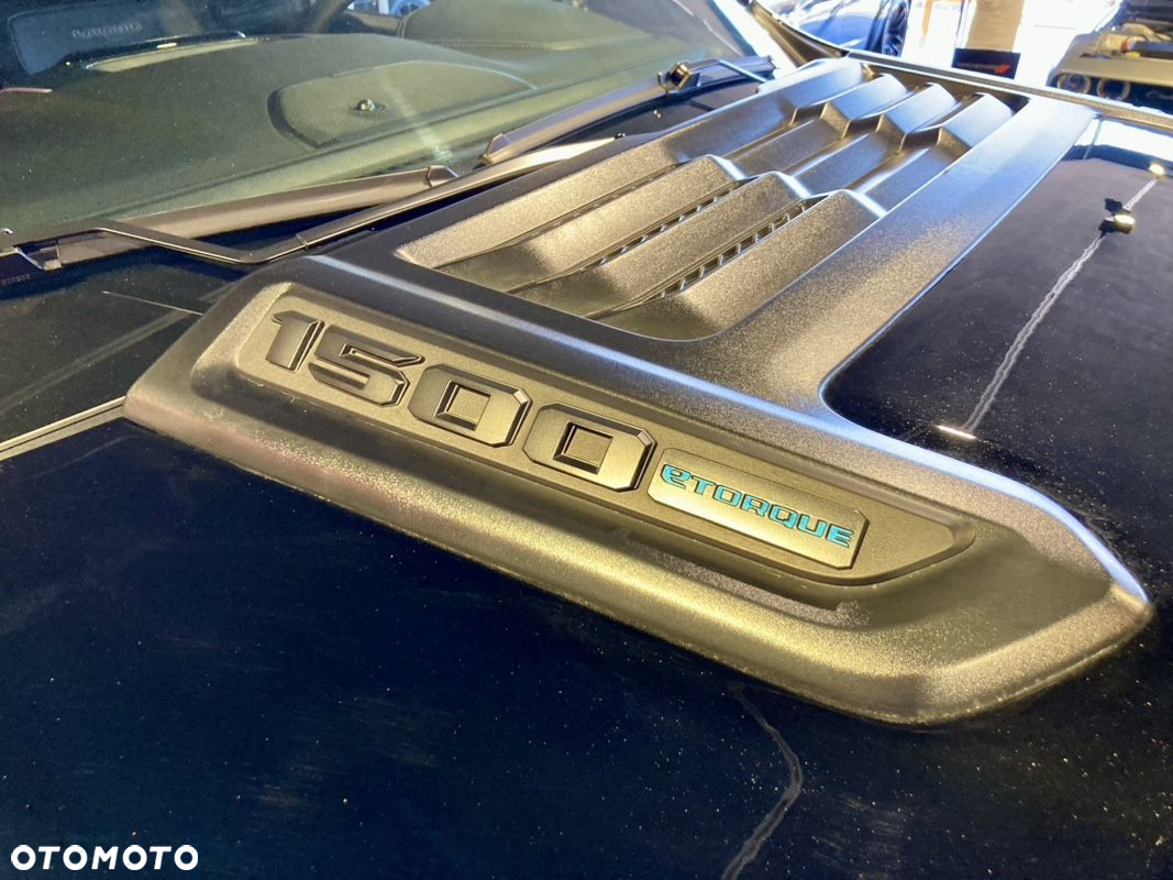 RAM 1500 - 16
