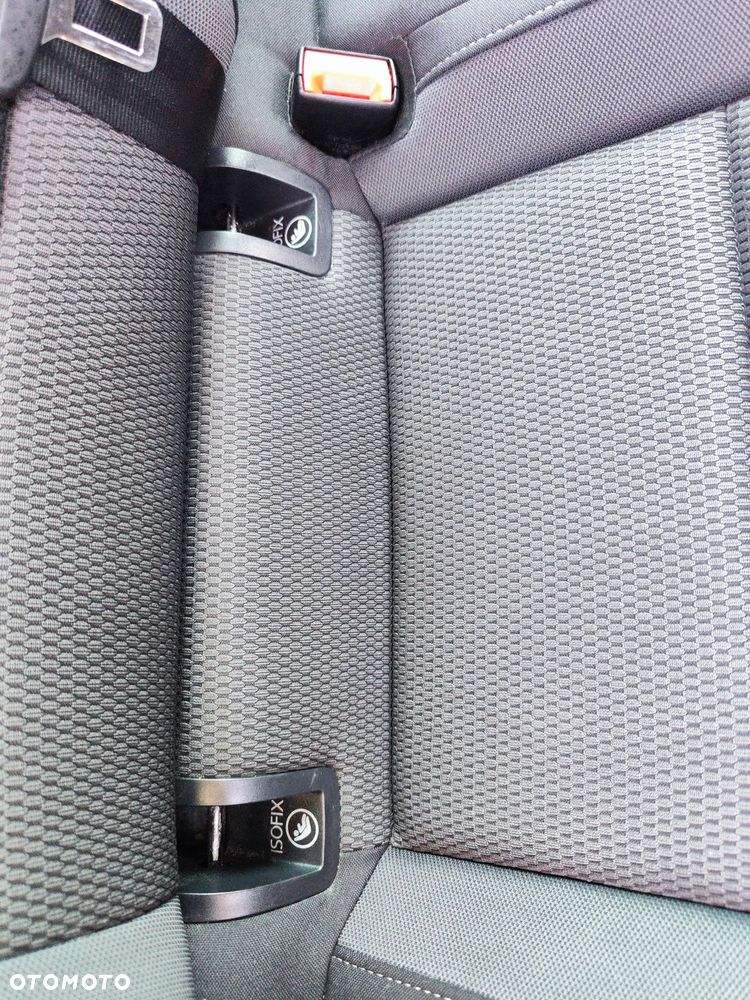 Volkswagen Golf - 10