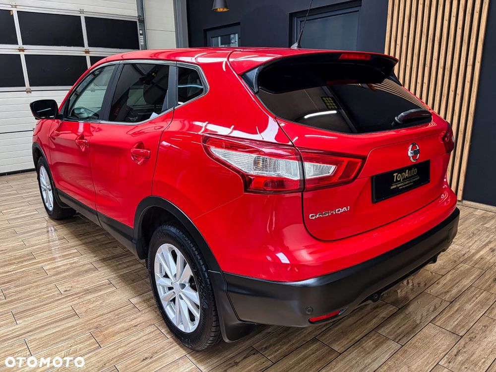 Nissan Qashqai 1.6 DCi N-Connecta - 9
