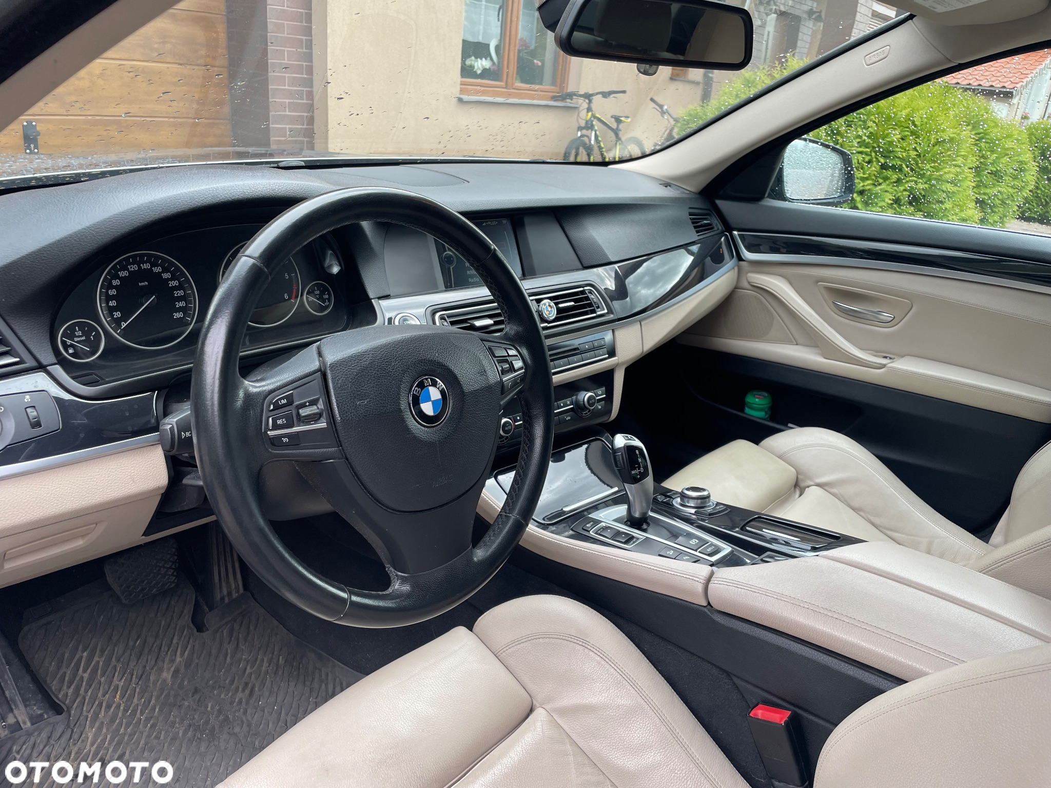 BMW Seria 5 530d xDrive - 6