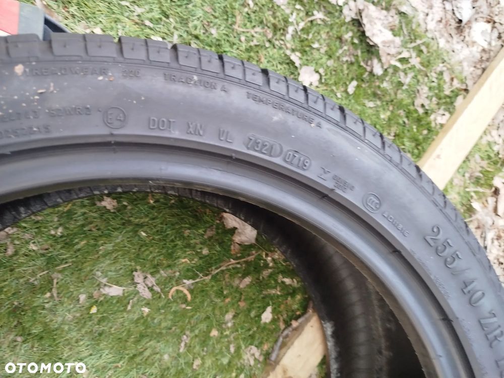 255/40R19 97Y Pirelli Asymmetric 2x90% bieznika - 9