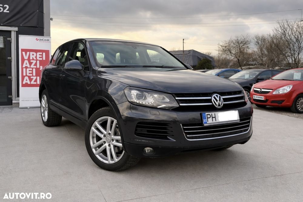 Volkswagen Touareg - 1
