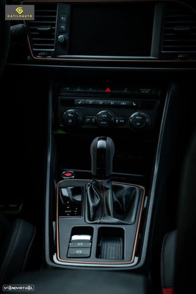 SEAT Leon ST 2.0 TSI S&S 4Drive DSG Cupra 300 Edition Carbon - 36