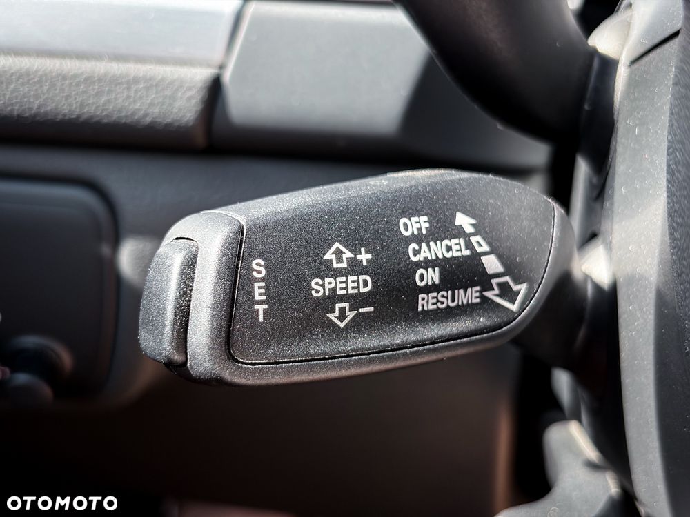 Audi A6 Avant 2.0 TDI quattro S tronic - 36