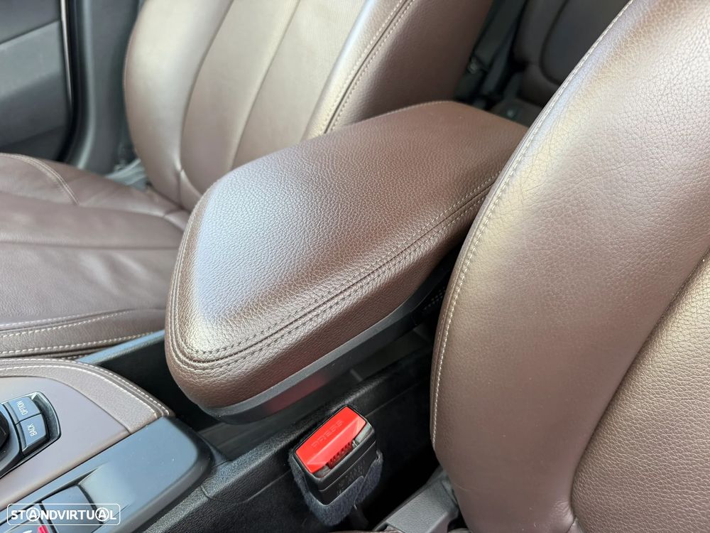 BMW X1 18 d sDrive xLine - 22