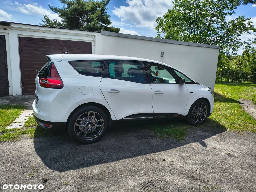 Renault Grand Scenic - 8