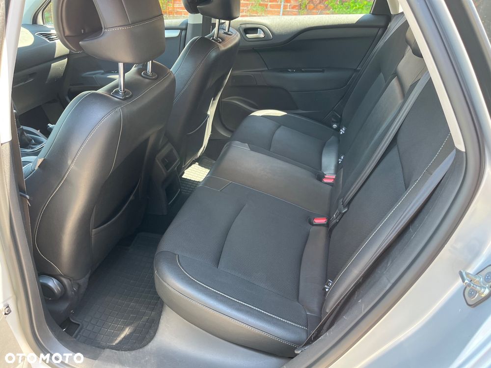 Citroën C4 HDi 90 Selection - 8