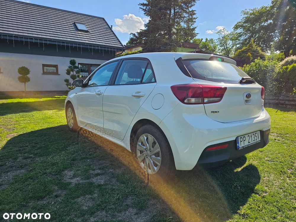Kia Rio 1.2 Attract - 6