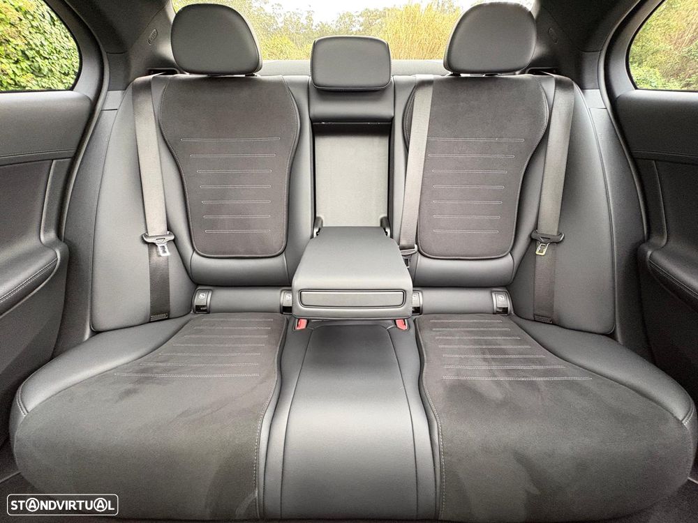 Mercedes-Benz C 300 d AMG Line - 29