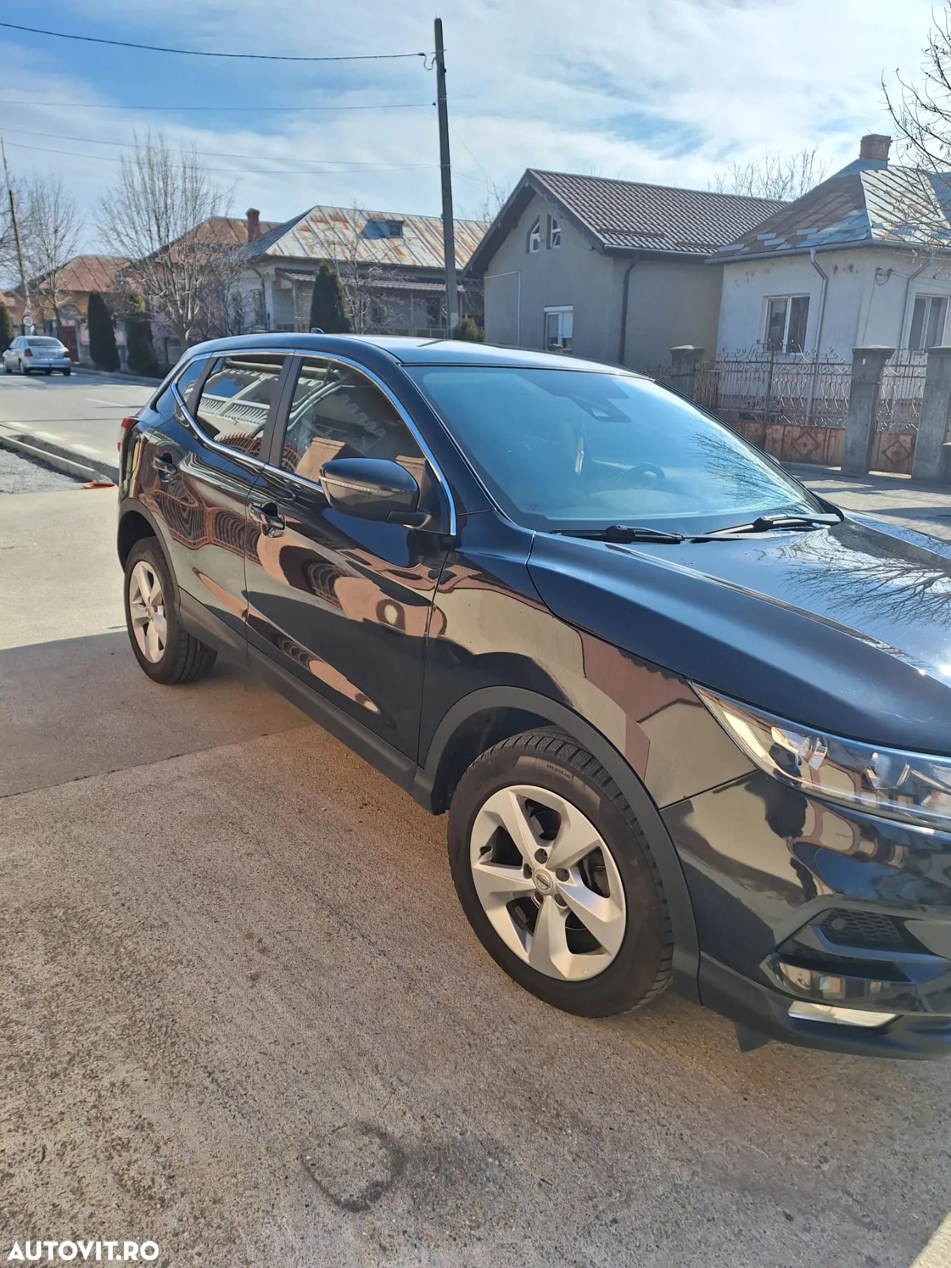 Nissan Qashqai - 1