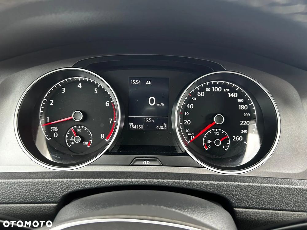 Volkswagen Golf - 30