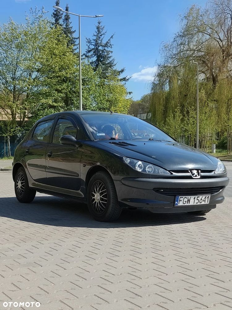 Peugeot 206 - 1