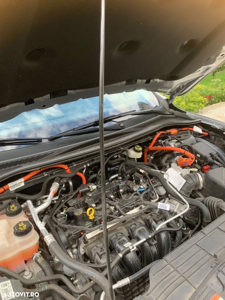 Ford Kuga 2.5 Duratec PHEV TITANIUM X - 28