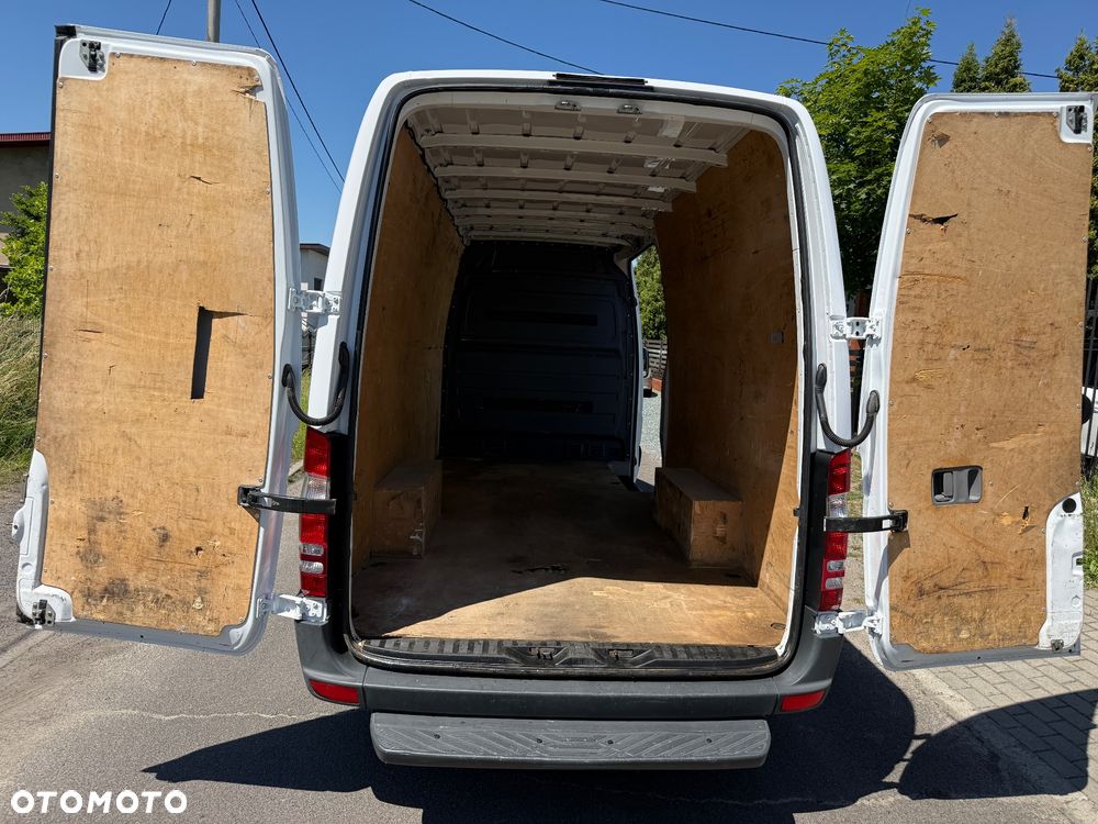 Mercedes-Benz Sprinter - 26