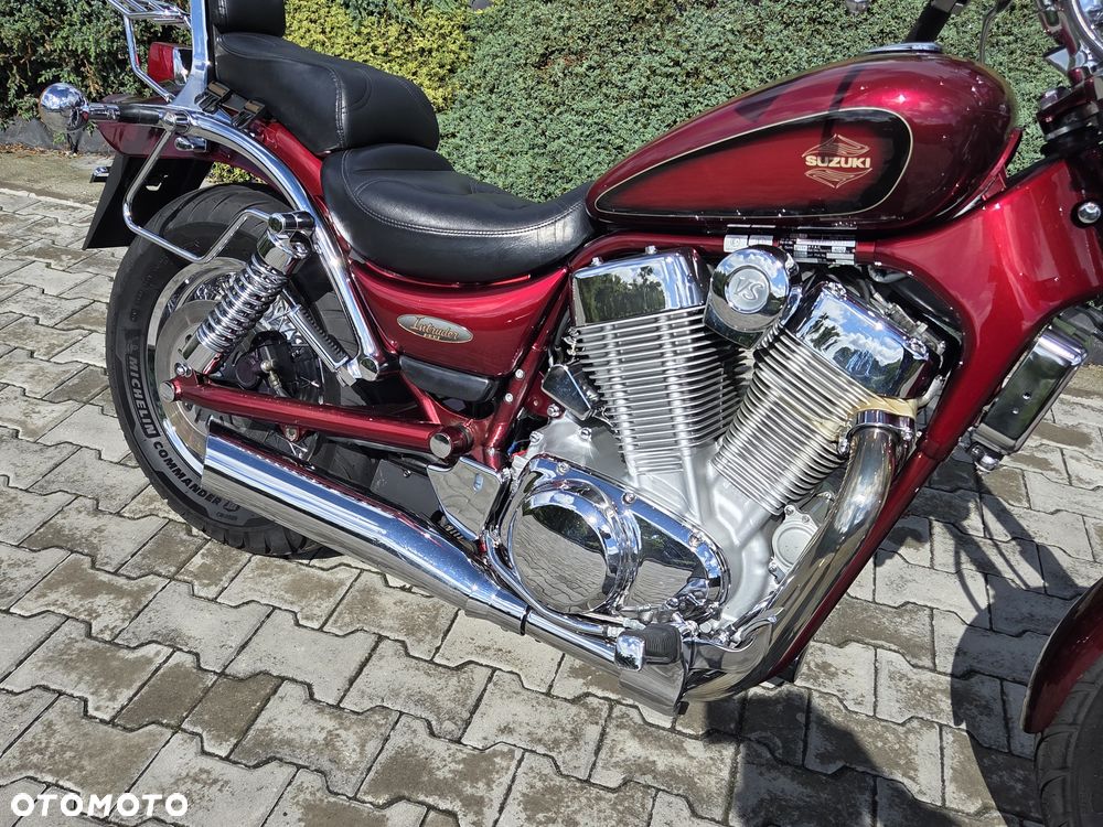 Suzuki Intruder - 3