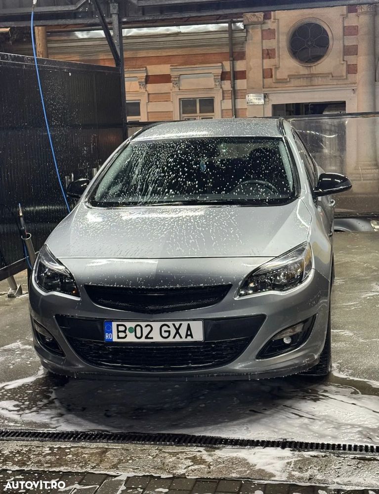 Opel Astra 1.6 CDTI ECOTEC Start/Stop Dynamic - 2