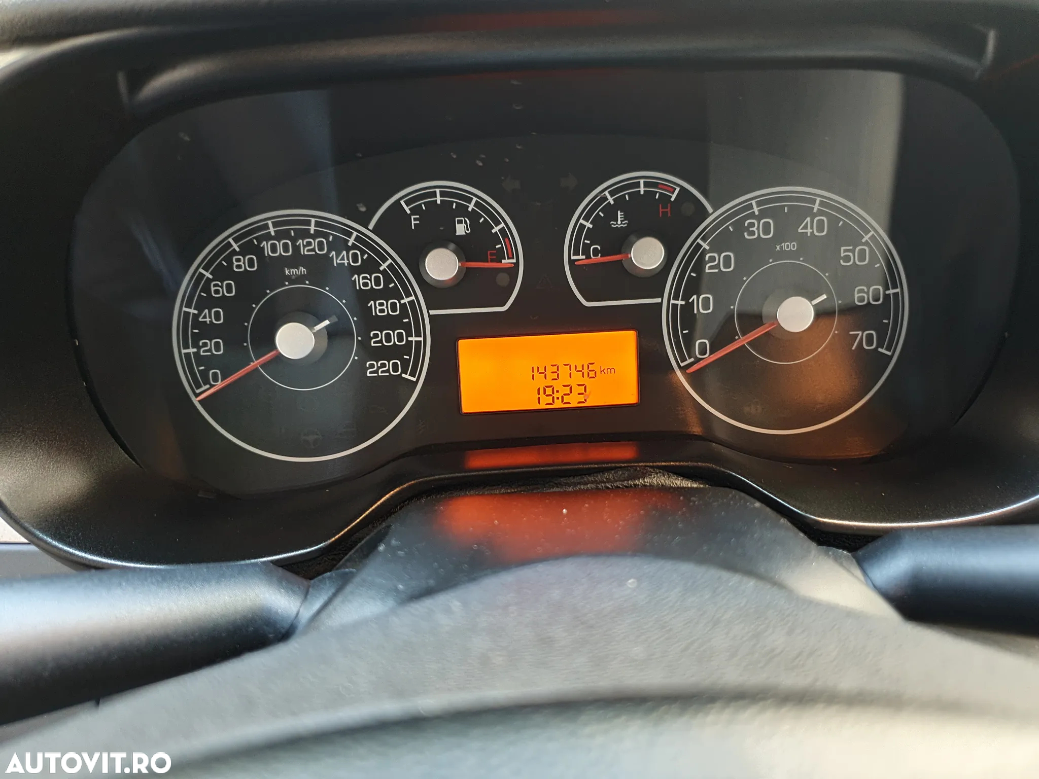 Fiat Punto - 8