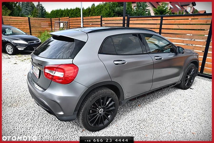 Mercedes-Benz GLA 250 7G-DCT AMG Line - 13
