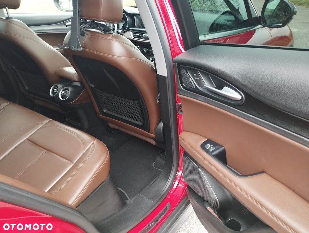 Alfa Romeo Stelvio 2.2 JTDM - 14