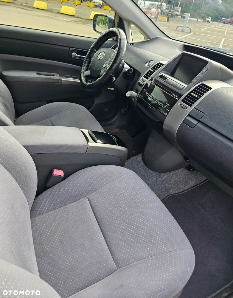 Toyota Prius 1.5 VVT-i Sol - 11