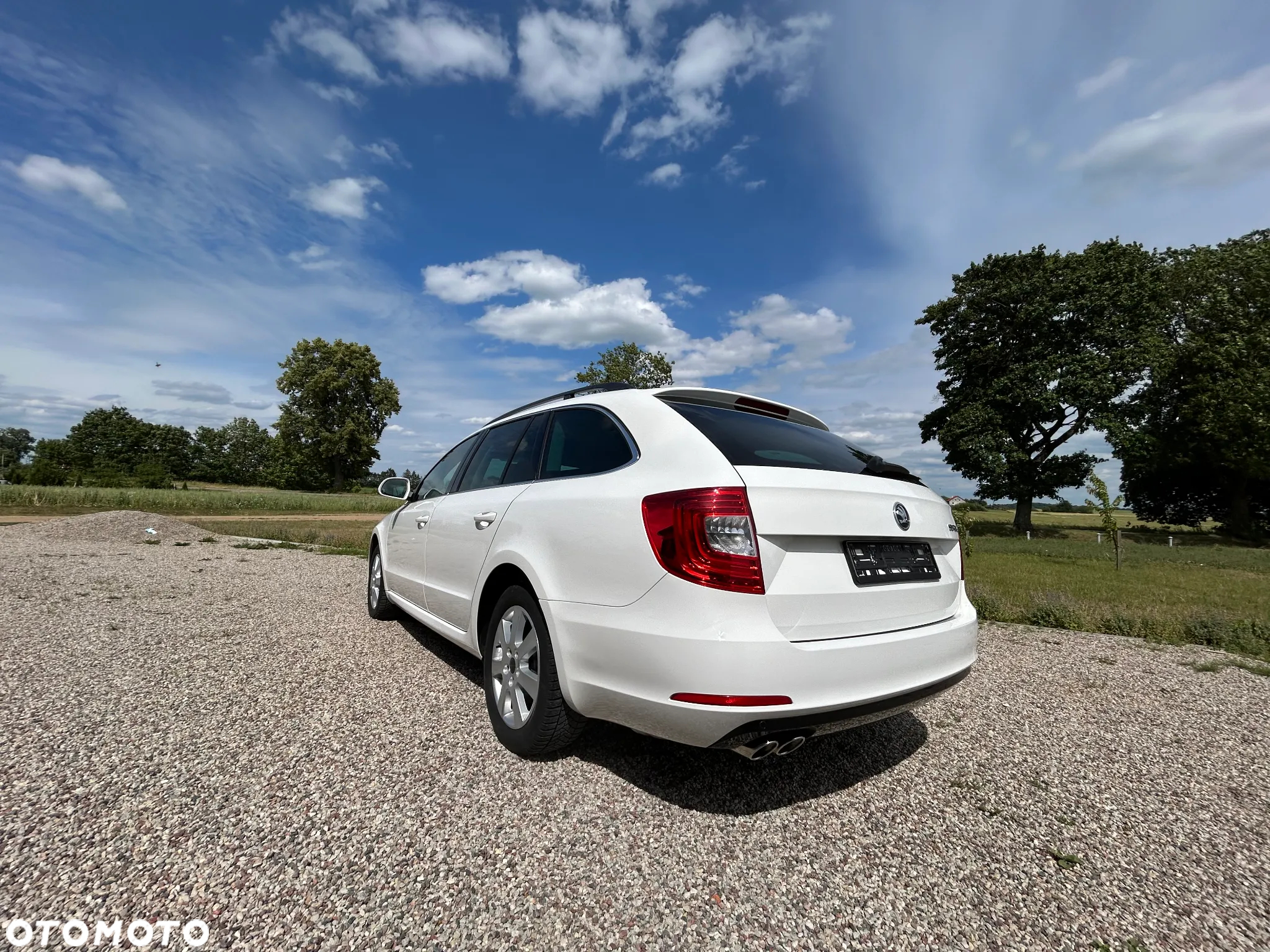 Skoda Superb 2.0 TDI DSG Ambition - 16