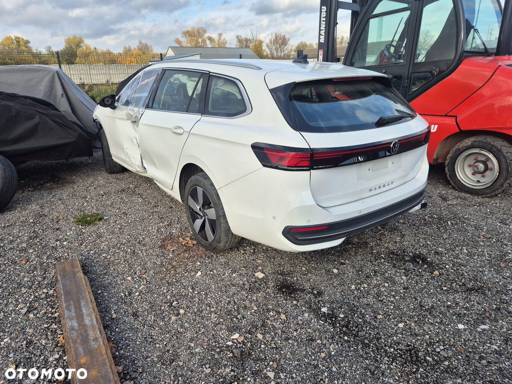 Volkswagen Passat 2025 photo 2
