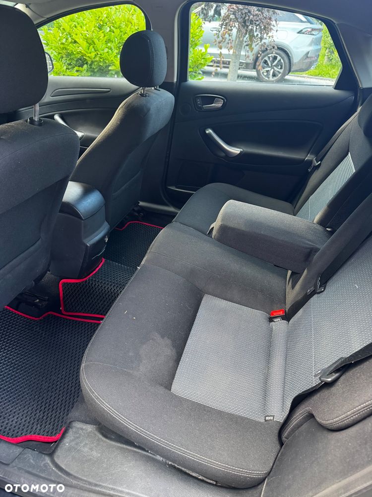 Ford Mondeo 2.0 Trend - 7
