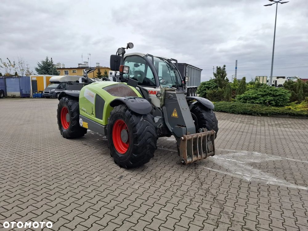 Claas SCORPION 7044 - 2