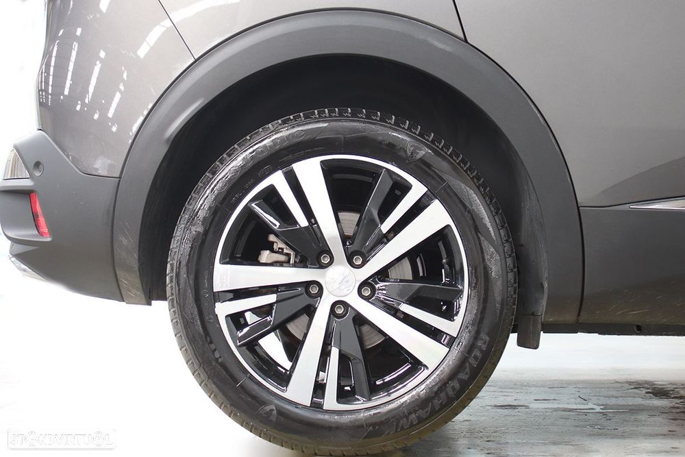 Peugeot 3008 1.5 BlueHDi GT EAT8 - 5