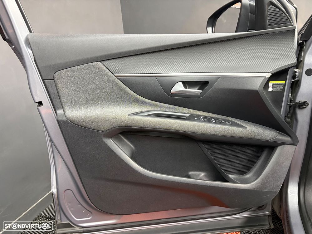 Peugeot 3008 PureTech 130 Stop & Start GPF EAT8 Active - 32
