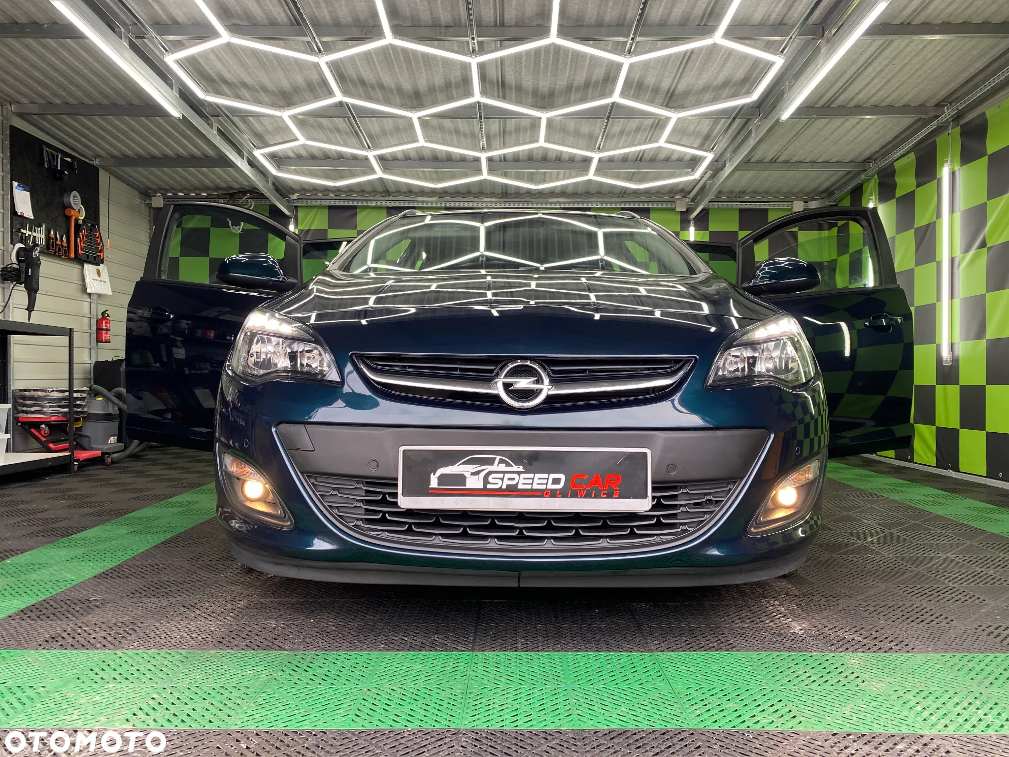 Opel Astra 1.4 Turbo Automatik ENERGY - 33