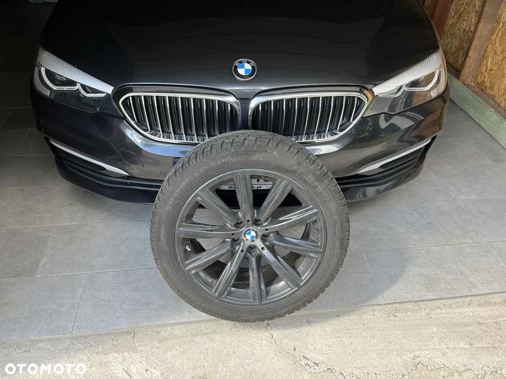 BMW Seria 5 530i Touring - 39