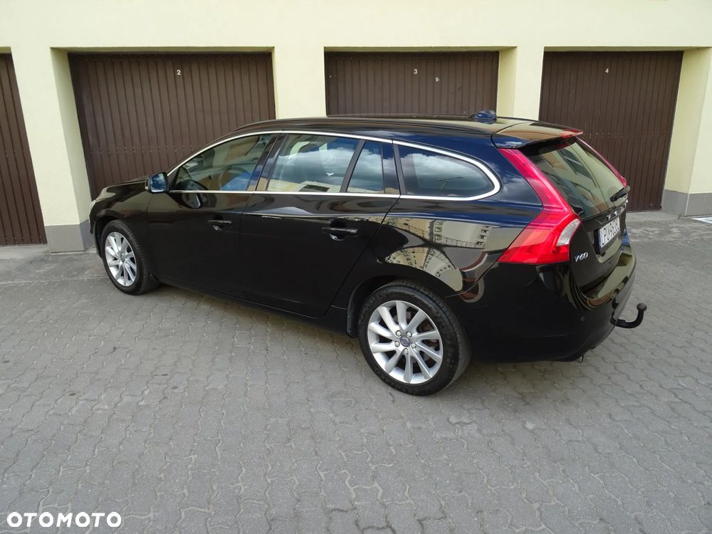 Volvo V60 D2 Drive-E Momentum - 26