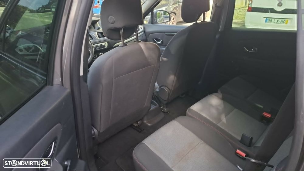 Renault Grand Scénic dCi 110 LIMITED - 12
